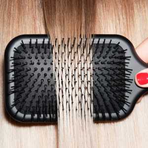 Perie de par profesionala multifunctionala pentru descurcare si styling GHD The All-Rounder Paddle Brush