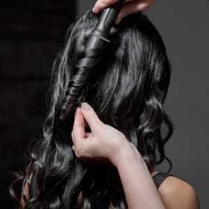 Ondulator profesional pentru onduleuri lejere GHD Curve® Classic Wave Wand, cilindru oval 38 mm-26 mm