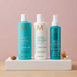 Set Moroccanoil Color Care pentru longevitatea culorii compus din sampon si balsam pentru ingrijirea culorii si Protect & Prevent Spray