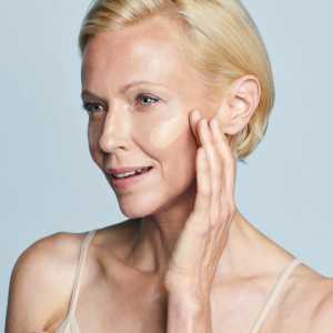 Primer cu pigment corector Colorescience Even Up® Clinical Pigment Perfector SPF 50, 30 ml