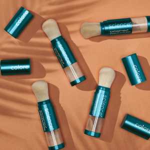 Pudră minerală cu protecție solară Colorescience Sunforgettable® Brush-On Shield SPF 50 Tan