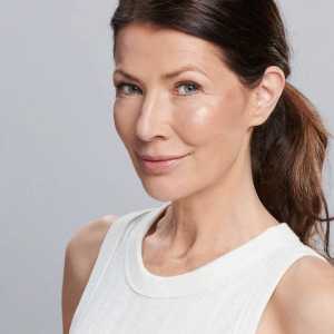 Pudră minerală cu protecție solară Colorescience Sunforgettable® Brush-On Shield SPF 30 Glow EU, 4.3 g