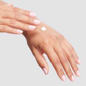 Crema hidratanta pentru maini si picioare OPI Nature Strong Moisture Mission Hand & Foot Cream, 100 ml