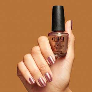 Lac de unghii pigmentat OPI Nail Lacquer, Good Enough To Treat Collection, Butter Me Up Toffee, 15 ml